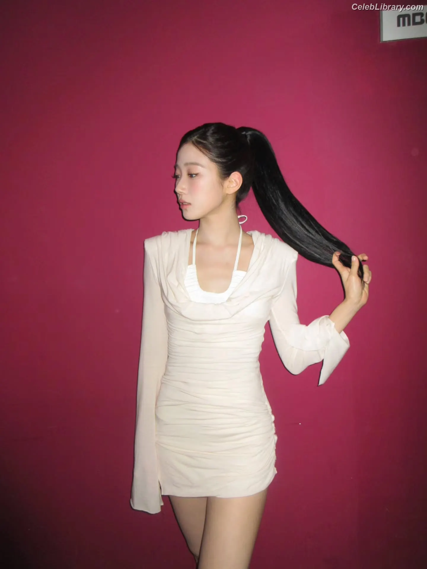 Kazuha Nakamura 中村 一葉 LESSERAFIM photo 5 of 459
