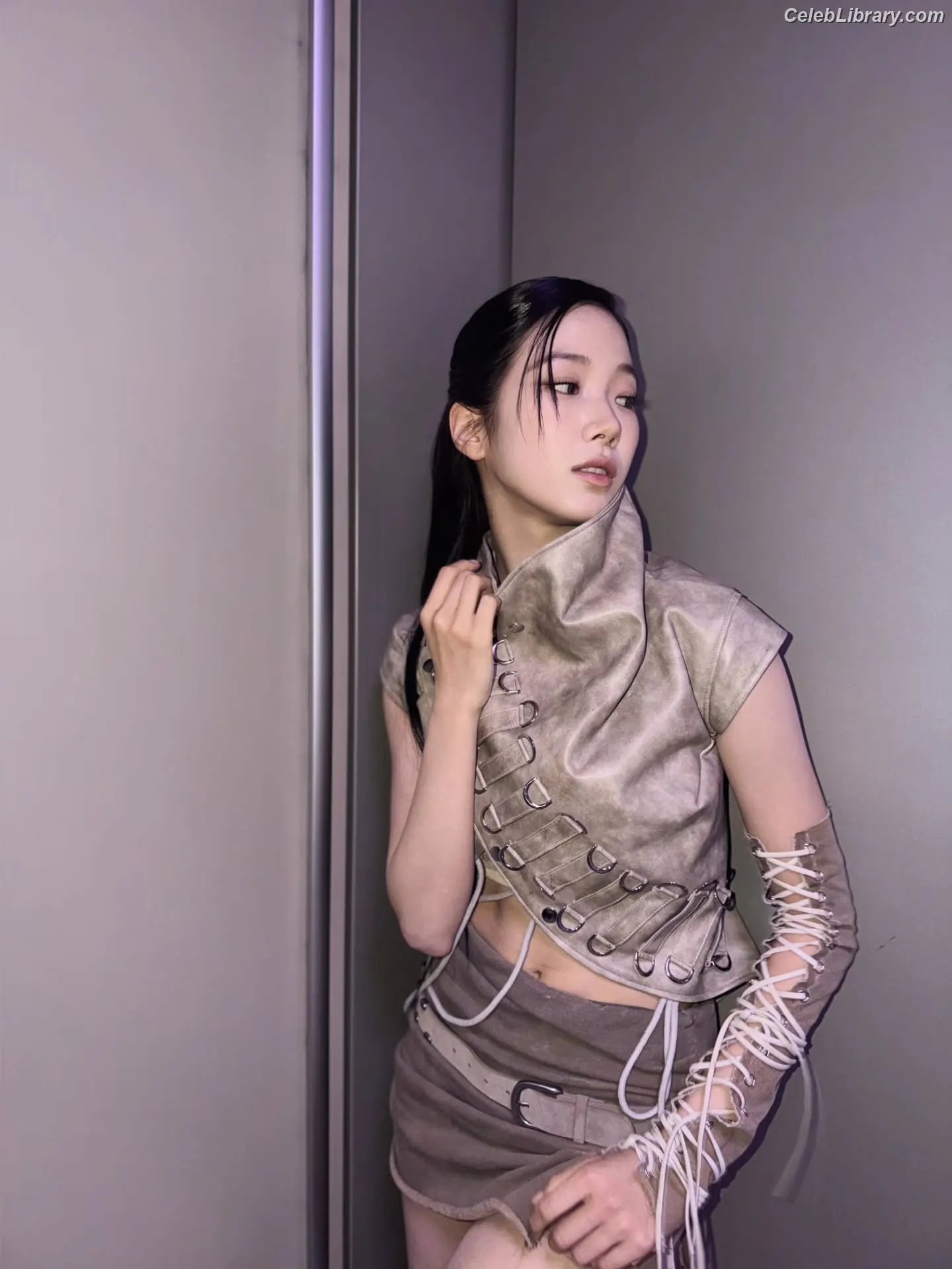 Kazuha Nakamura 中村 一葉 LESSERAFIM photo 6 of 459