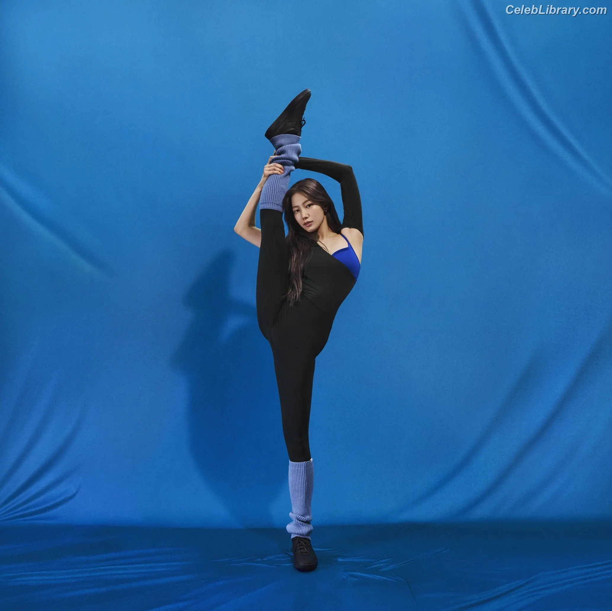 Kazuha Nakamura 中村 一葉 LESSERAFIM photo 19 of 459