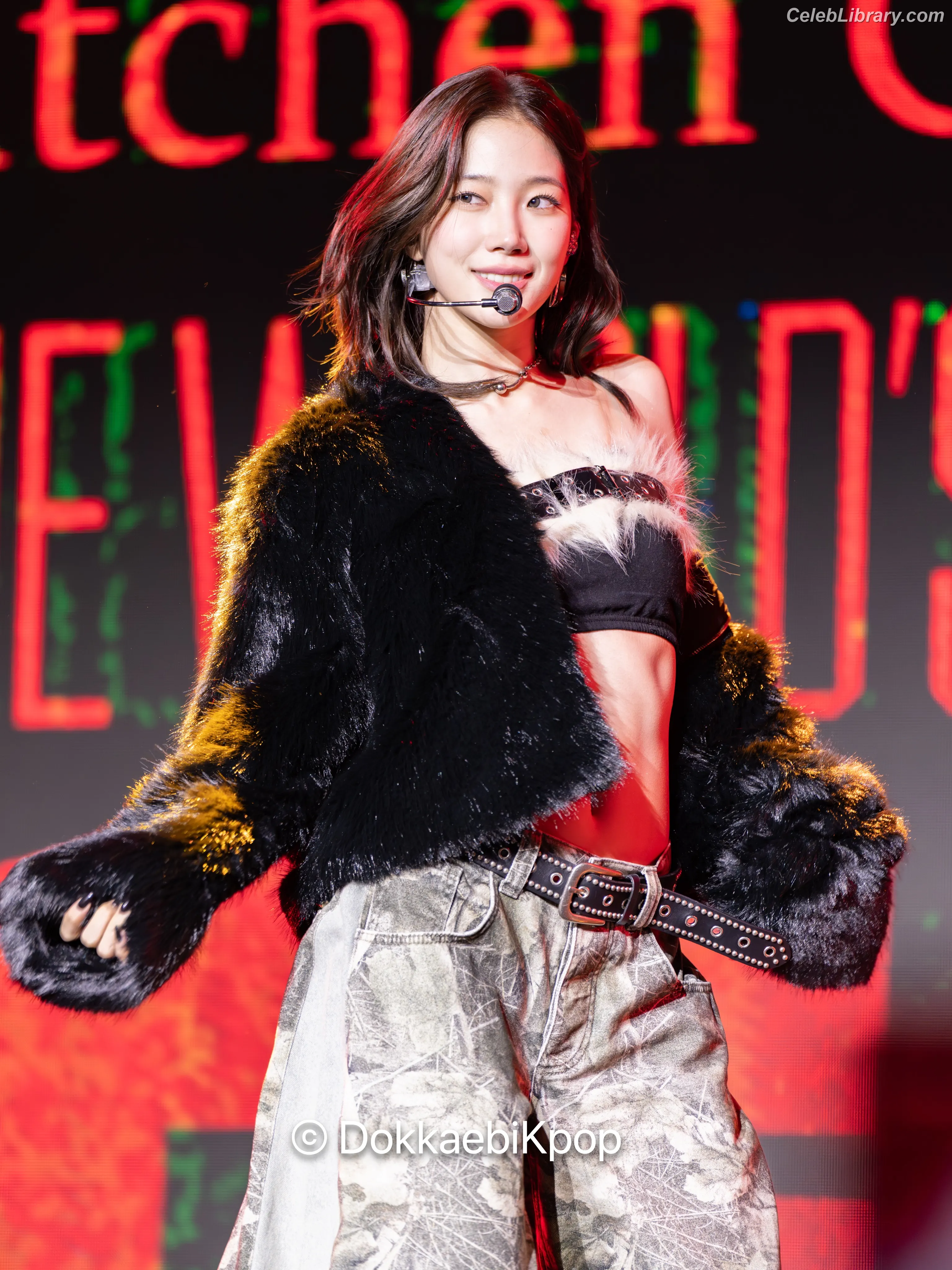Kazuha Nakamura 中村 一葉 LESSERAFIM photo 10 of 459