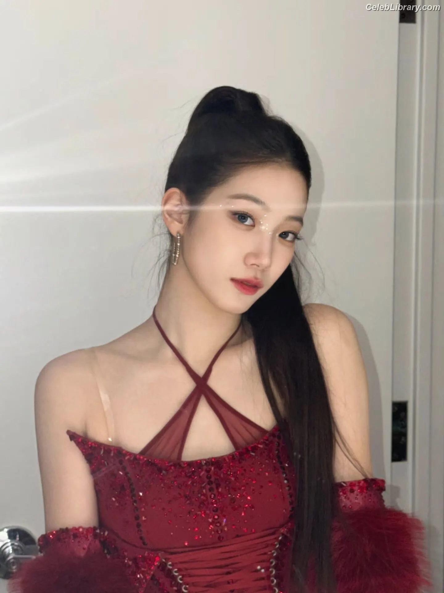 Kazuha Nakamura 中村 一葉 LESSERAFIM photo 4 of 459