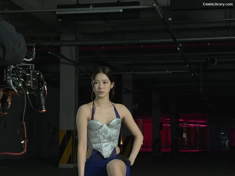 Kazuha Nakamura 中村 一葉  LESSERAFIM photo 6 of 460