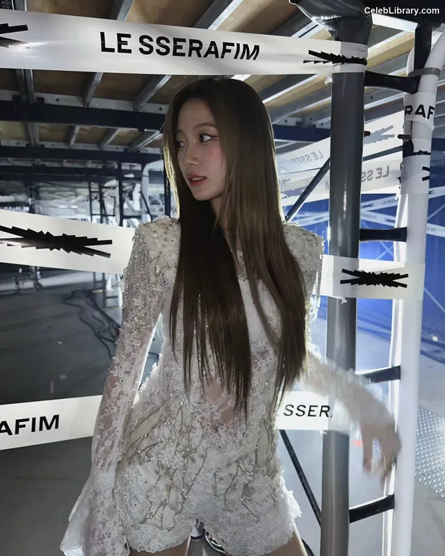 Kazuha Nakamura 中村 一葉  LESSERAFIM photo 5 of 460