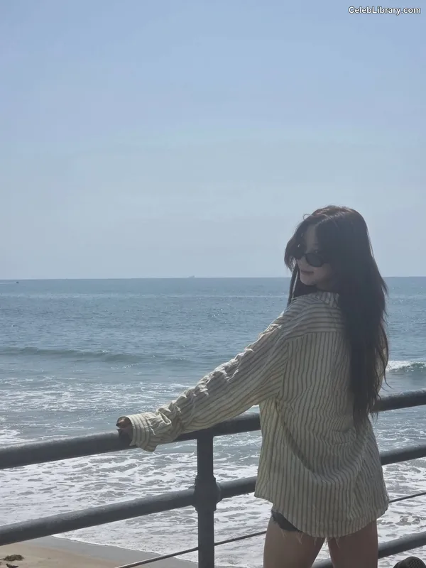 Kazuha Nakamura 中村 一葉  LESSERAFIM photo 16 of 460