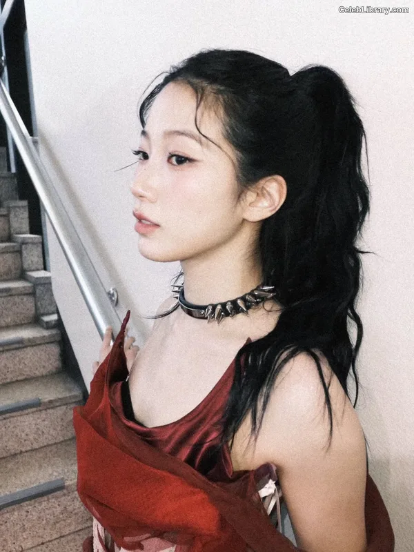 Kazuha Nakamura 中村 一葉  LESSERAFIM photo 2 of 460