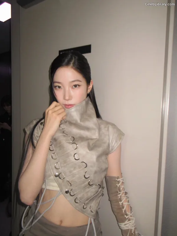 Kazuha Nakamura 中村 一葉  LESSERAFIM photo 7 of 460