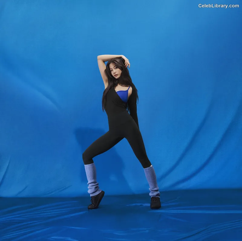 Kazuha Nakamura 中村 一葉  LESSERAFIM photo 18 of 460