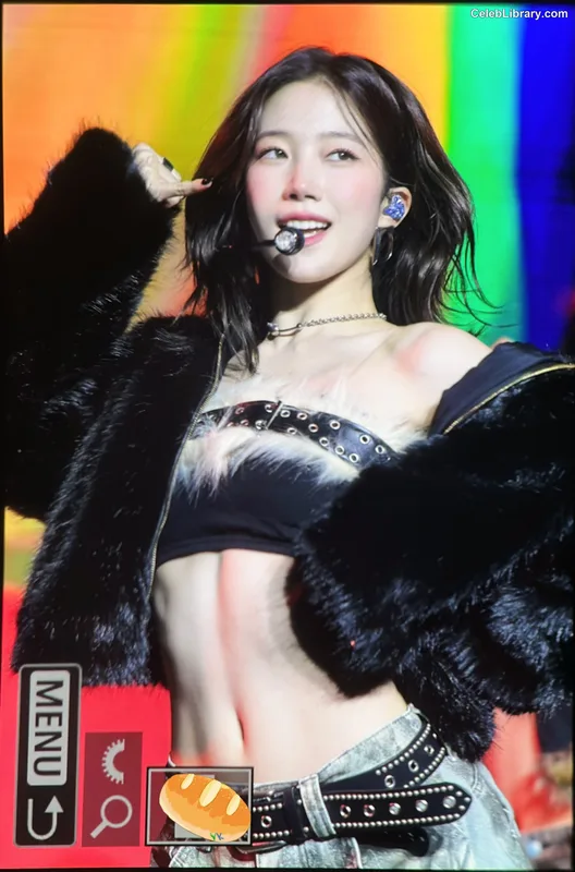 Kazuha Nakamura 中村 一葉 LESSERAFIM photo 9 of 460
