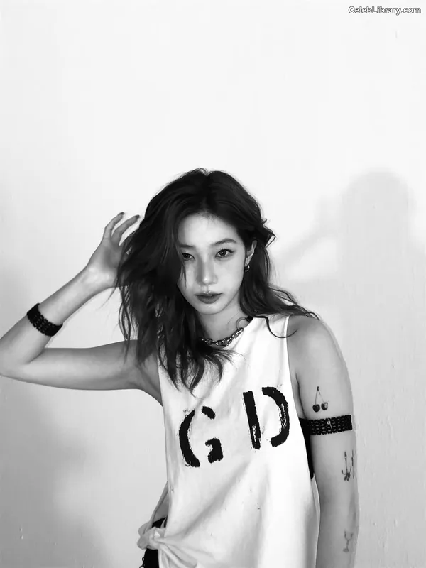 Kazuha Nakamura 中村 一葉  LESSERAFIM photo 17 of 460