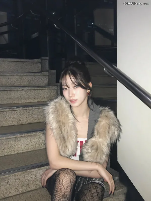 Kazuha Nakamura 中村 一葉  LESSERAFIM photo 18 of 460