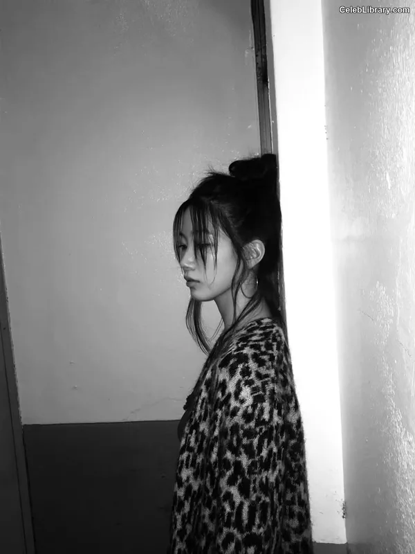 Kazuha Nakamura 中村 一葉  LESSERAFIM photo 3 of 460