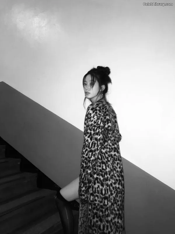Kazuha Nakamura 中村 一葉  LESSERAFIM photo 8 of 460