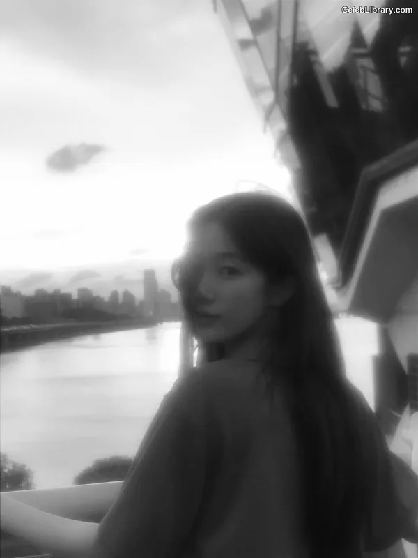 Kazuha Nakamura 中村 一葉  LESSERAFIM photo 5 of 460