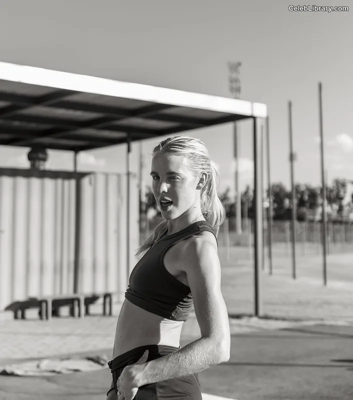 Keely Hodgkinson photo 17 of 385