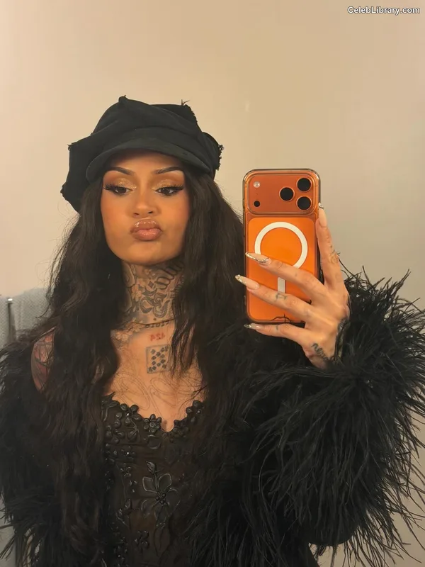 Kehlani photo 24 of 593