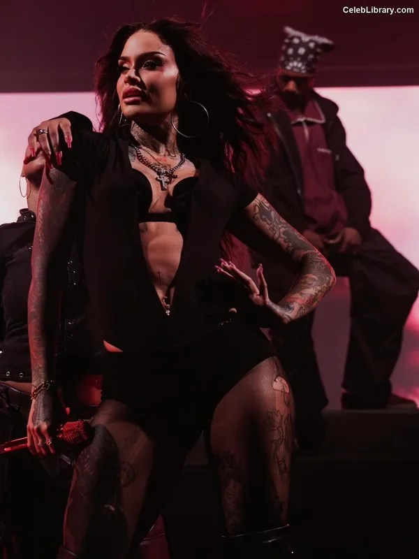 Kehlani photo 21 of 593