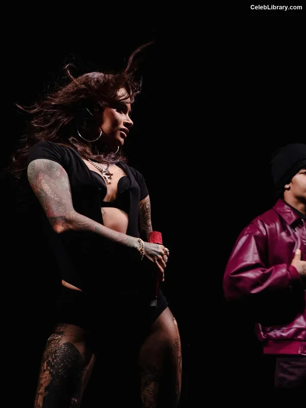 Kehlani photo 24 of 593