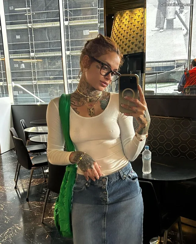 Kehlani photo 12 of 593