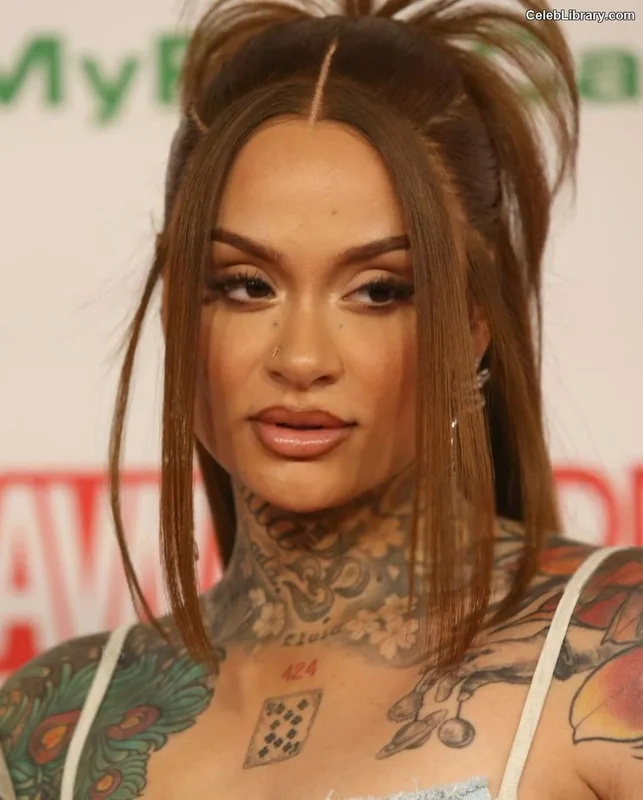 Kehlani photo 15 of 593