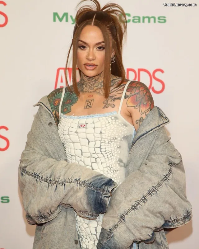 Kehlani photo 17 of 593