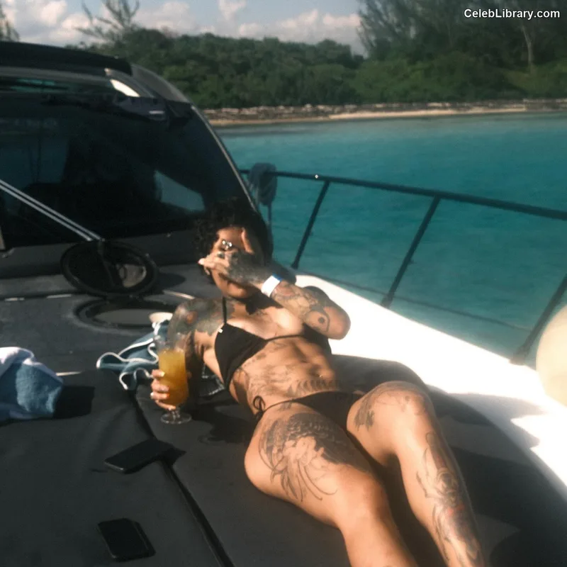 Kehlani photo 10 of 593