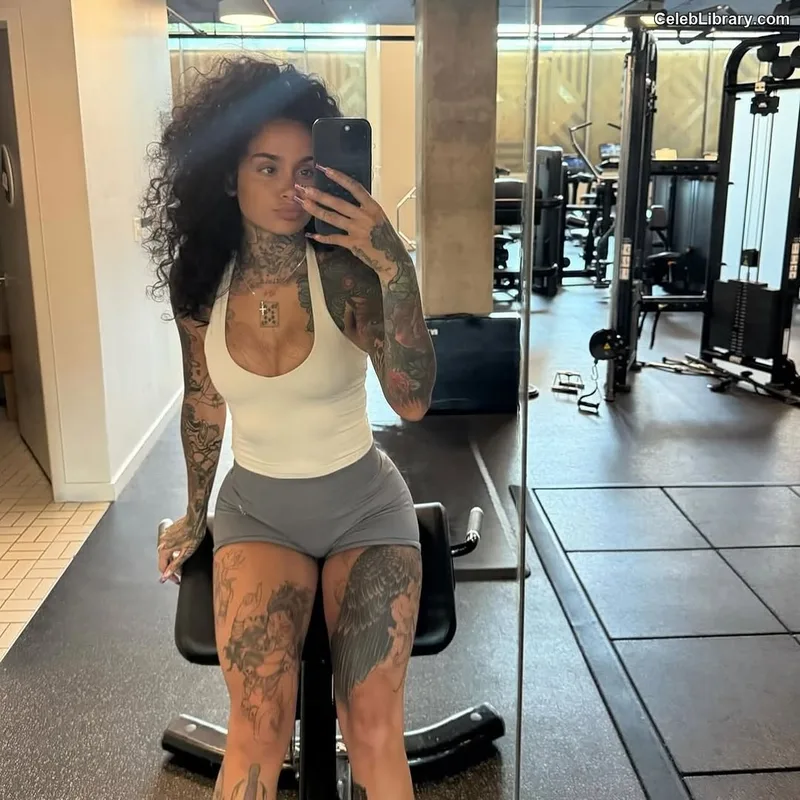 Kehlani photo 15 of 593