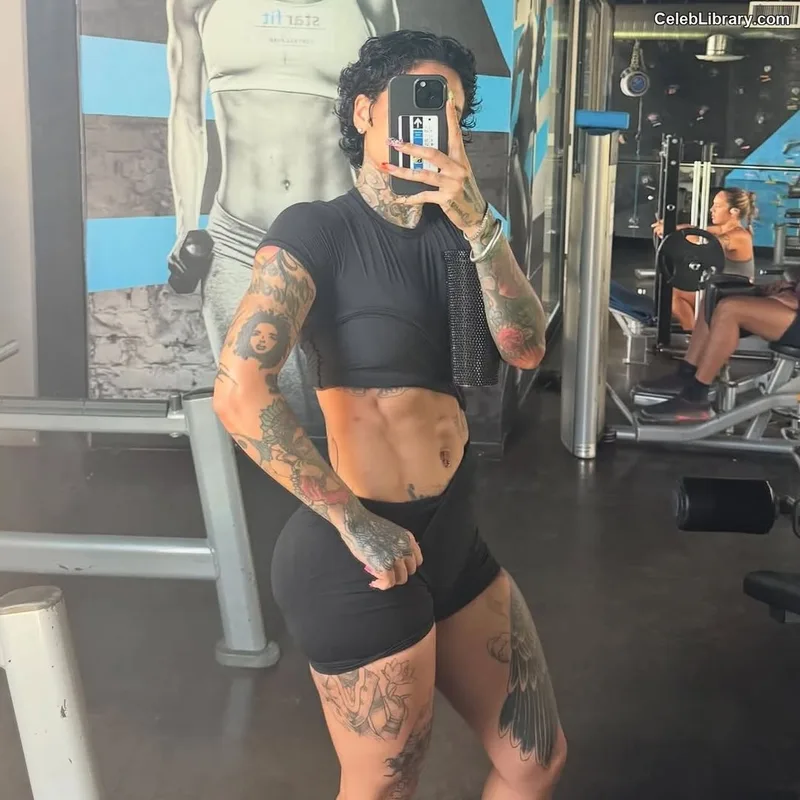 Kehlani photo 18 of 593