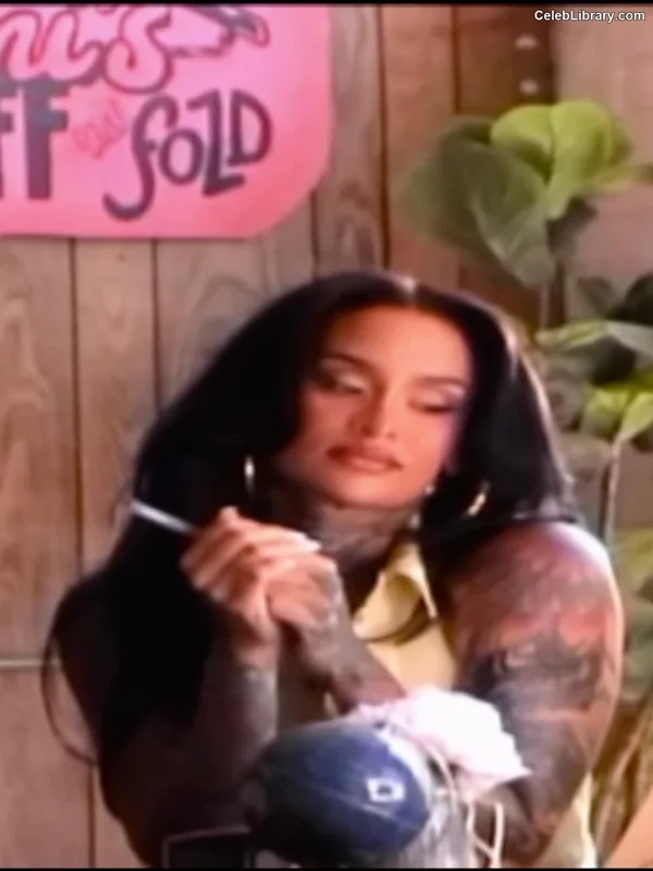 Kehlani photo 17 of 593