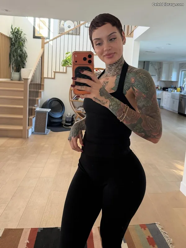 Kehlani photo 8 of 593