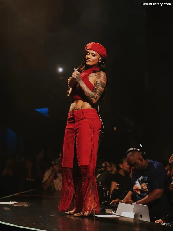 Kehlani photo 17 of 593