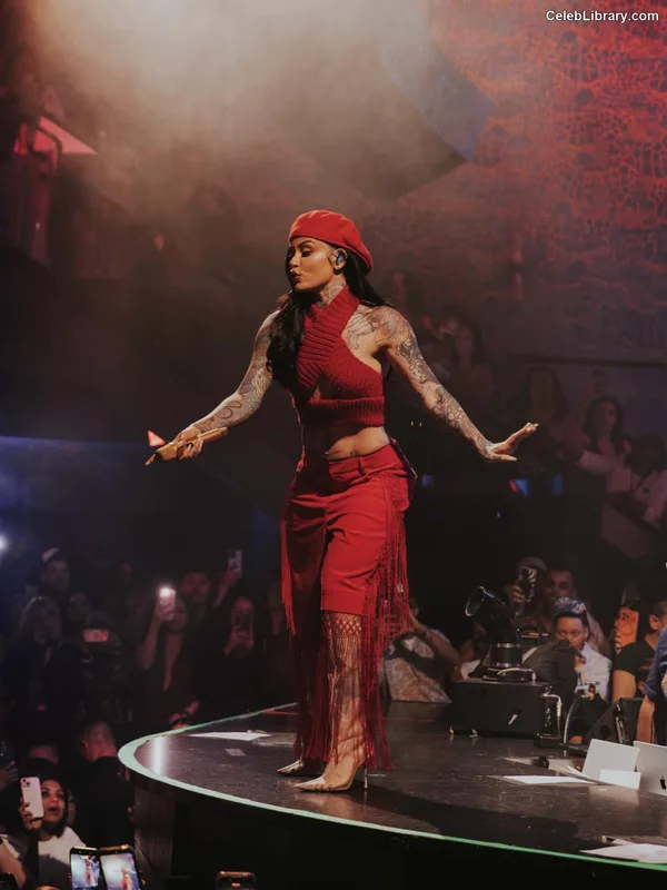 Kehlani photo 18 of 593