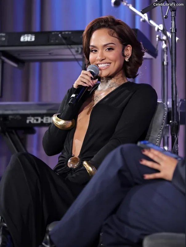 Kehlani photo 19 of 593