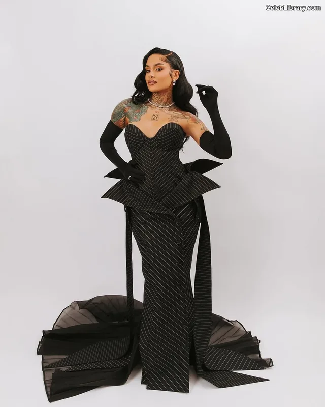 Kehlani photo 21 of 593