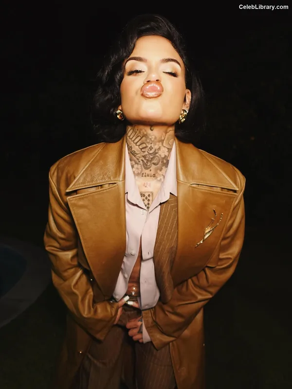 Kehlani photo 14 of 593