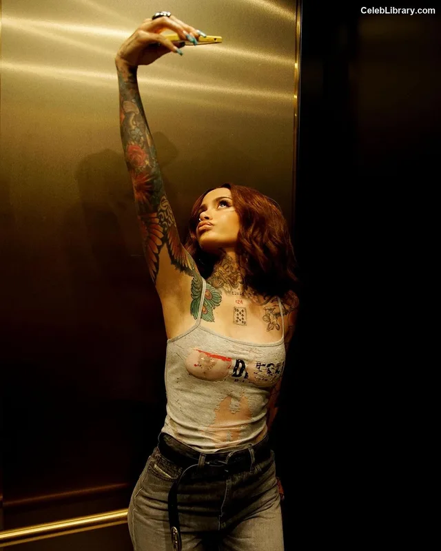 Kehlani photo 14 of 593