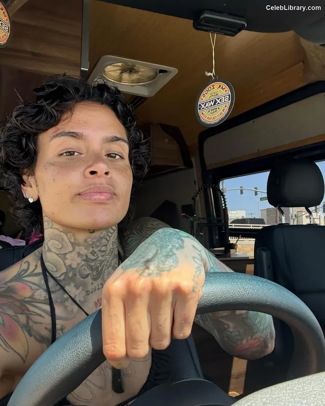 Kehlani photo 3 of 593