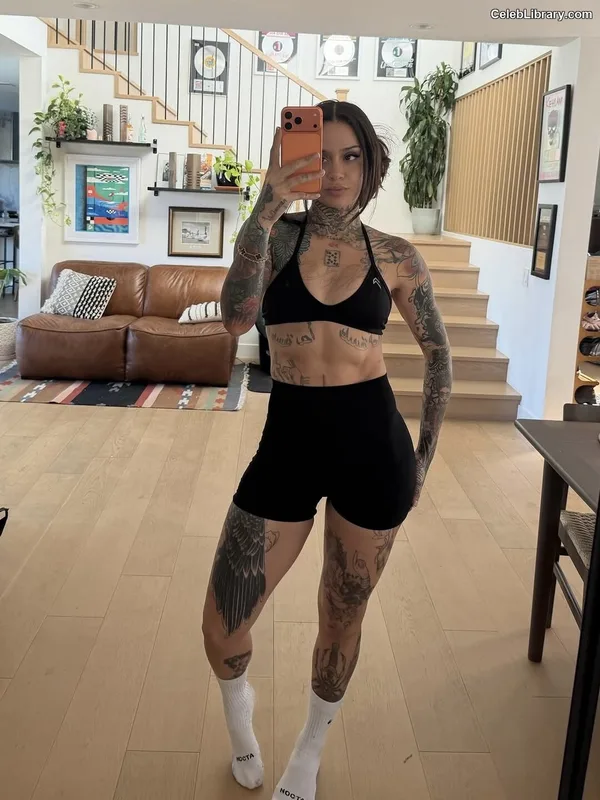 Kehlani photo 18 of 593