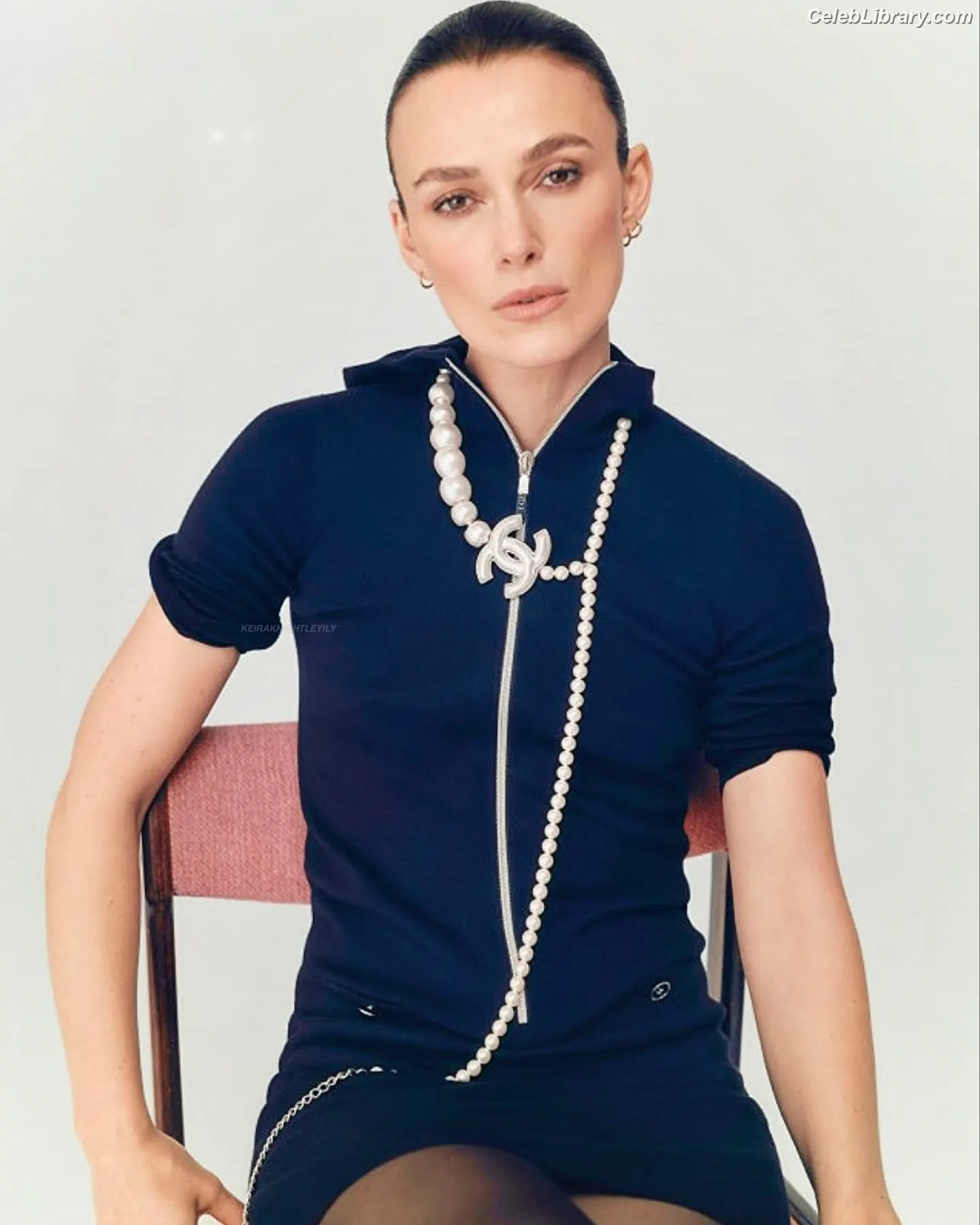 Keira Knightley photo 3 of 493