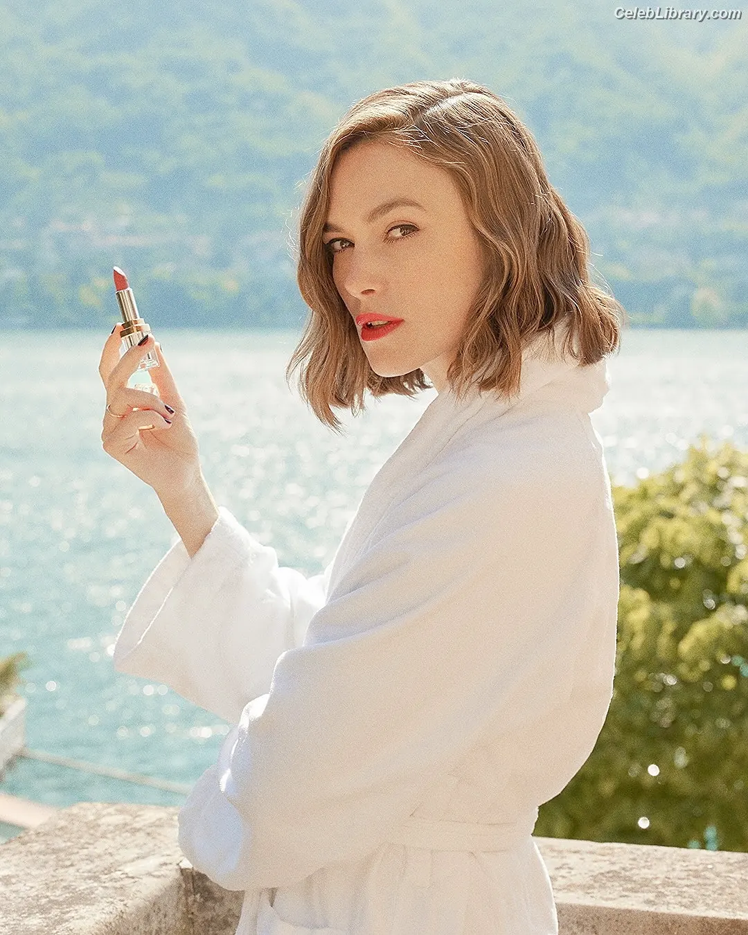 Keira Knightley photo 6 of 493