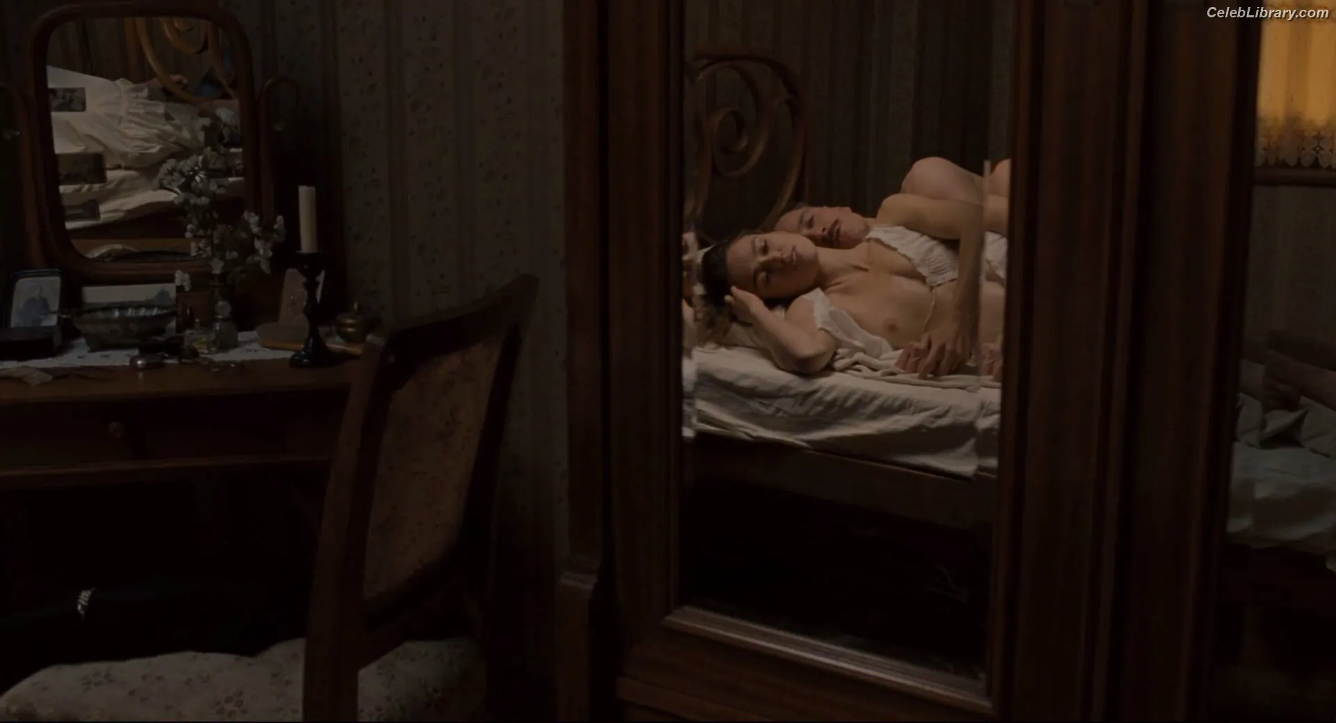 Keira Knightley photo 6 of 493