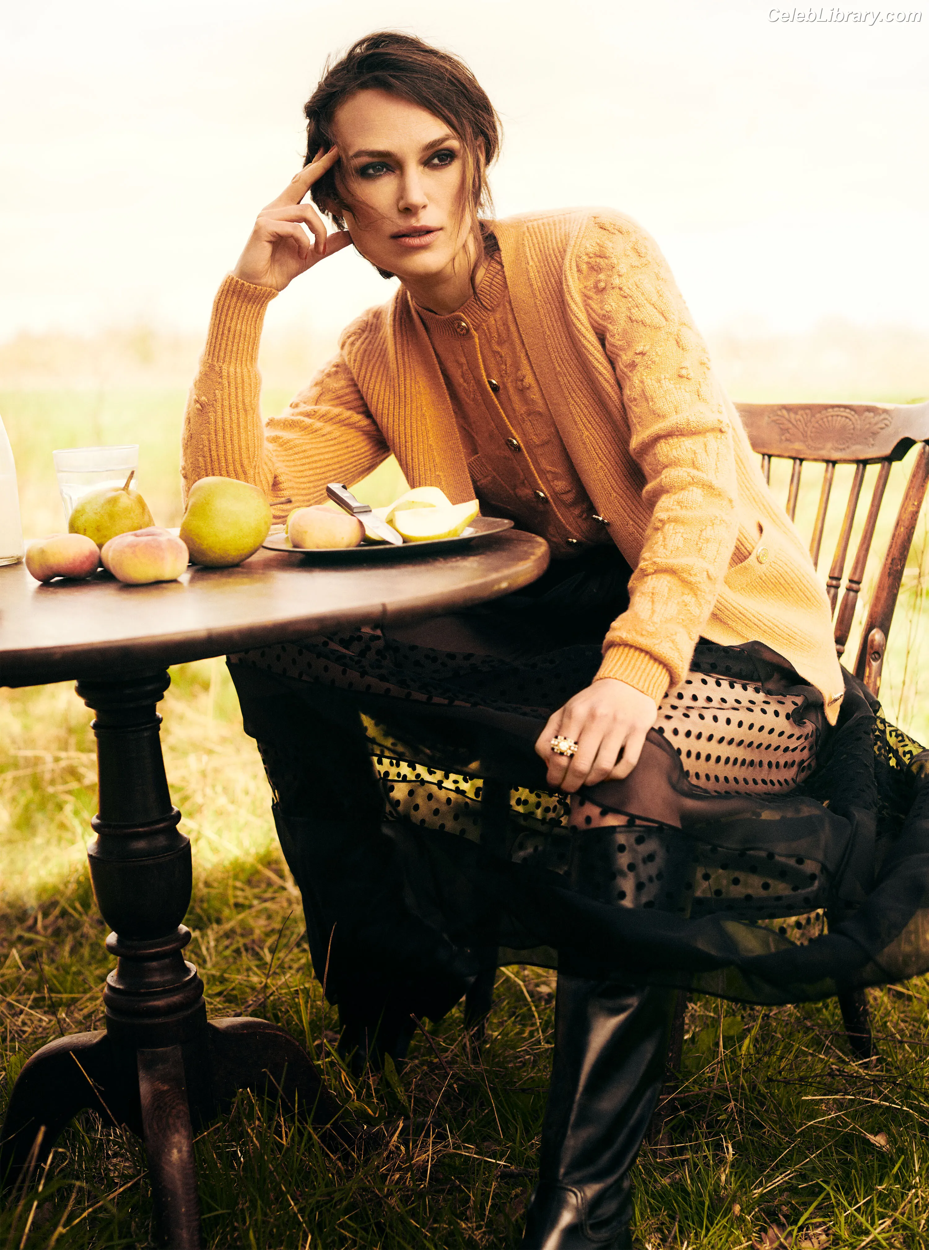 Keira Knightley photo 7 of 493