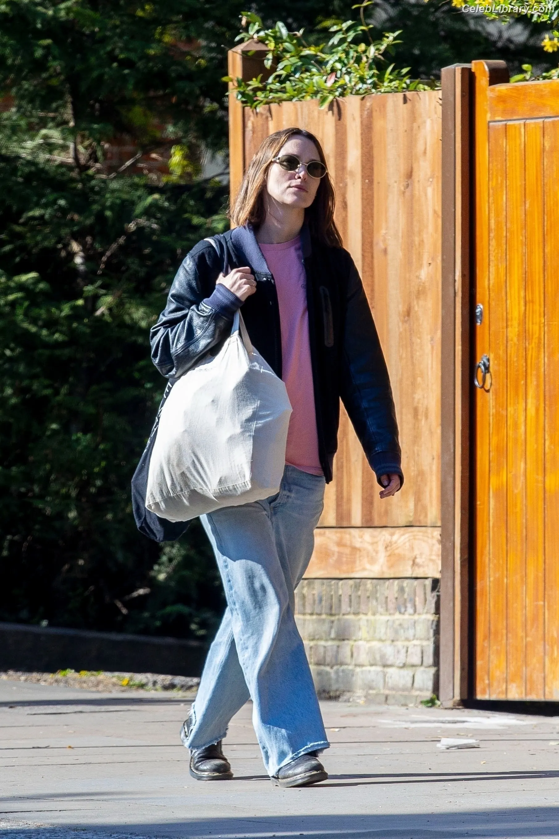 Keira Knightley photo 3 of 493