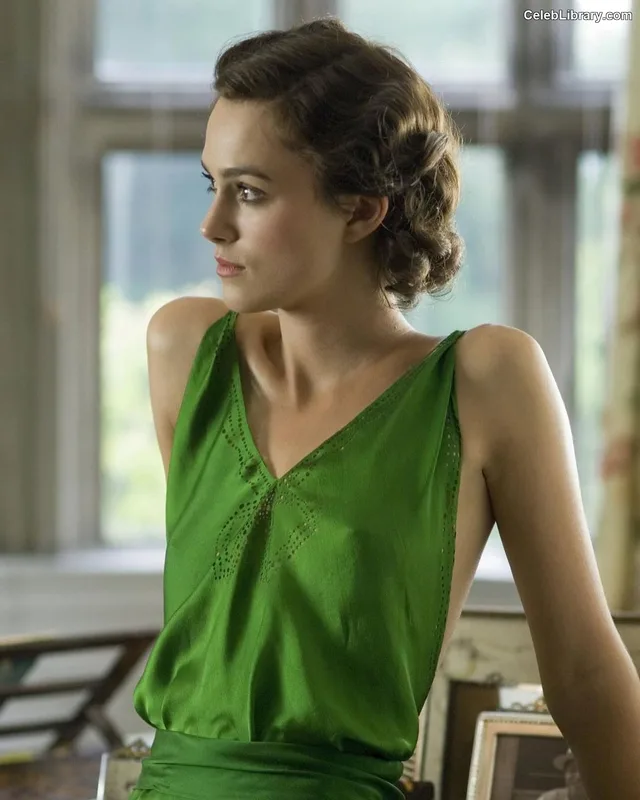 Keira Knightley photo 9 of 490