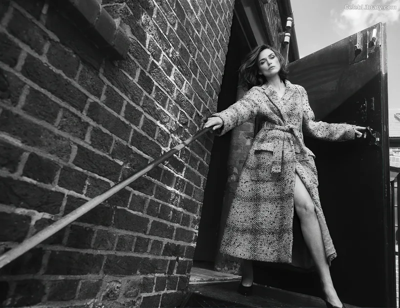 Keira Knightley photo 18 of 490