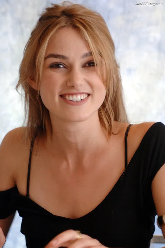 Keira Knightley photo 17 of 490