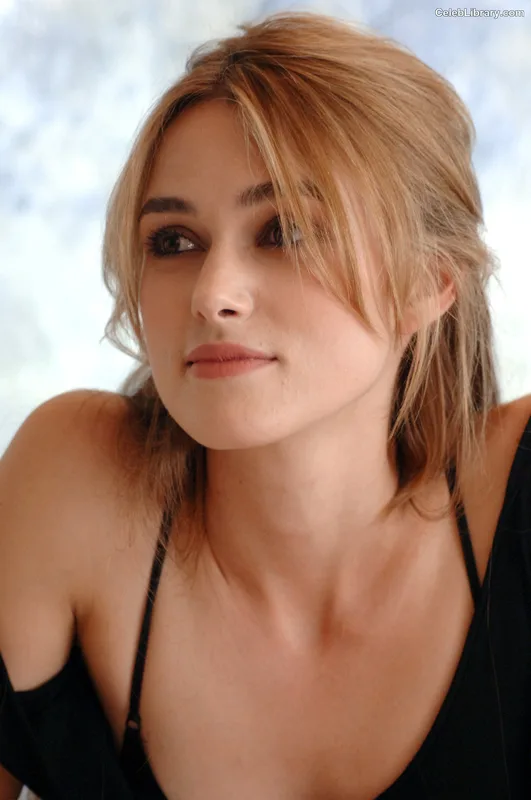 Keira Knightley photo 18 of 490