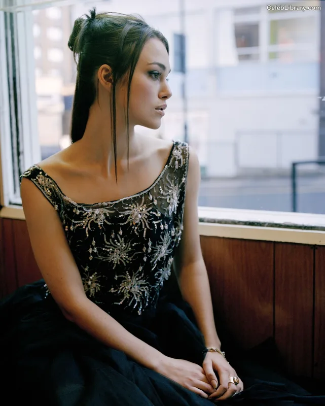 Keira Knightley photo 20 of 490