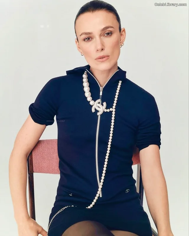 Keira Knightley photo 24 of 490