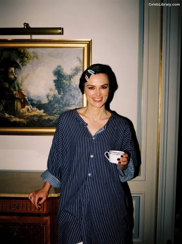 Keira Knightley photo 7 of 490