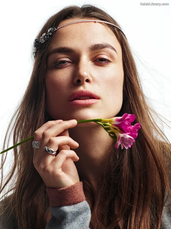 Keira Knightley photo 8 of 490